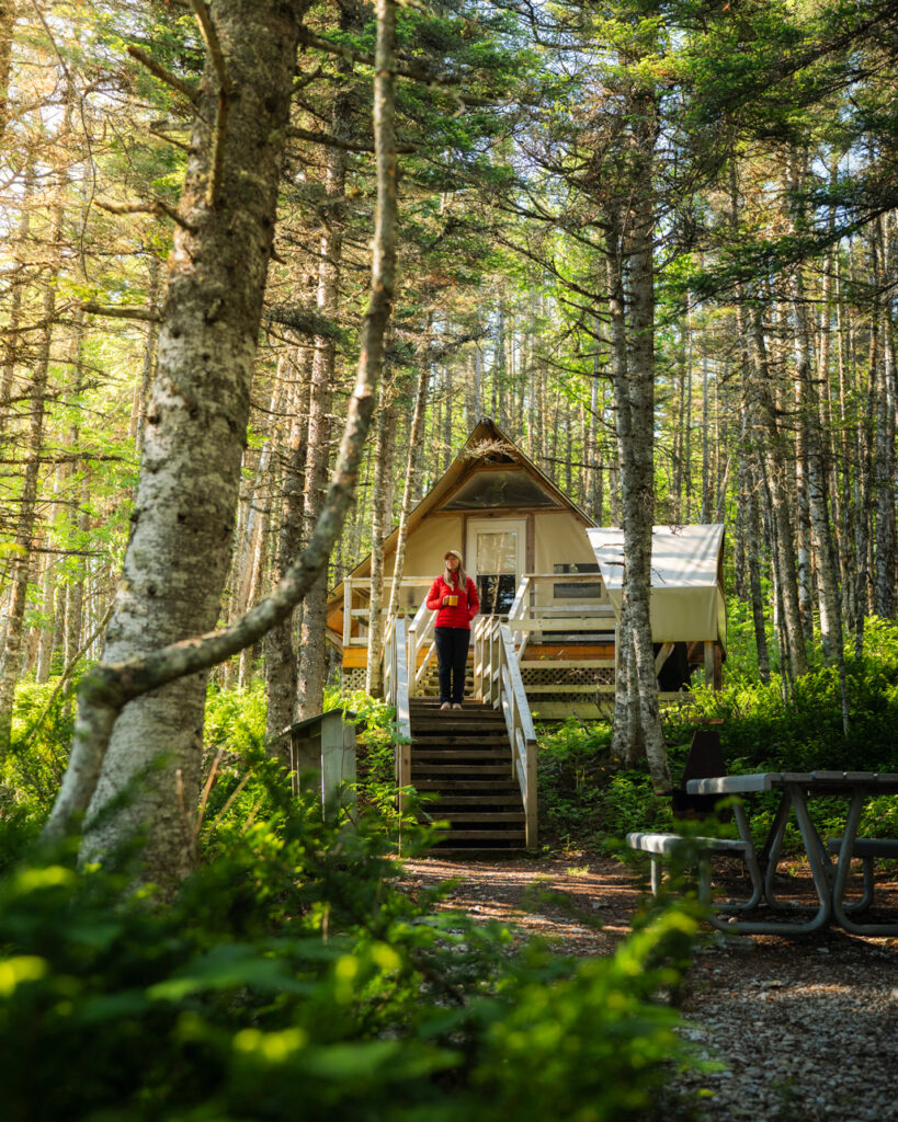 Côte-Nord, Ile Quarry, Archipel-De-Mingan, Havre-Saint-Pierre, tente oTENTik